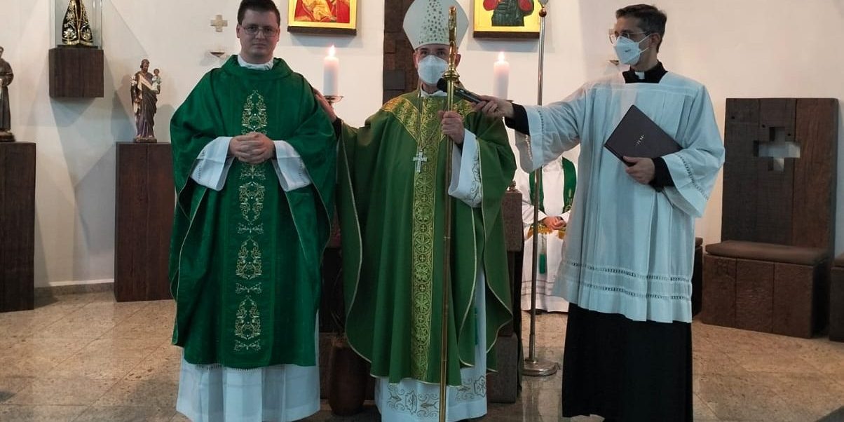 Bom Pastor se alegra com a chegada do Padre Renato Rosa – Diocese de Santo  André